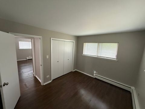 Tiny photo for 1 Scotdale Road #3, La Grange Park, IL 60526 (MLS # 12634782)