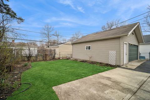 Tiny photo for 3717 Oriole Lane, Rolling Meadows, IL 60008 (MLS # 12605636)