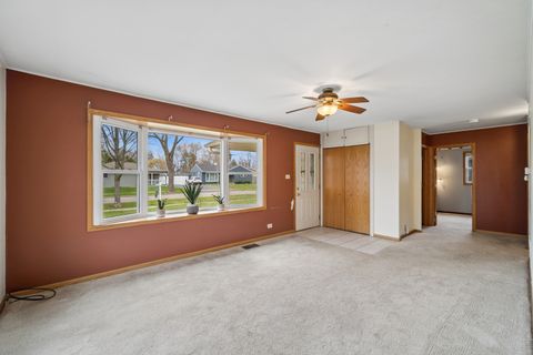 Tiny photo for 3717 Oriole Lane, Rolling Meadows, IL 60008 (MLS # 12605636)