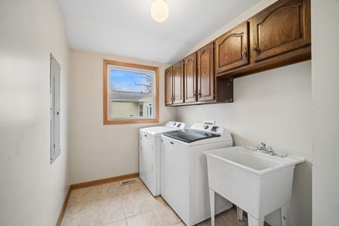 Tiny photo for 3717 Oriole Lane, Rolling Meadows, IL 60008 (MLS # 12605636)