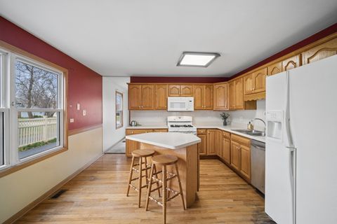 Tiny photo for 3717 Oriole Lane, Rolling Meadows, IL 60008 (MLS # 12605636)