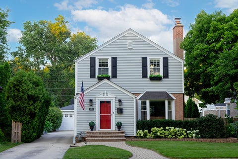 Photo of 543 S Dunton Avenue, Arlington Heights, IL 60005 (MLS # 12705490)