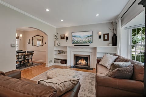 Tiny photo for 543 S Dunton Avenue, Arlington Heights, IL 60005 (MLS # 12705490)