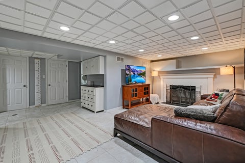 Tiny photo for 543 S Dunton Avenue, Arlington Heights, IL 60005 (MLS # 12705490)