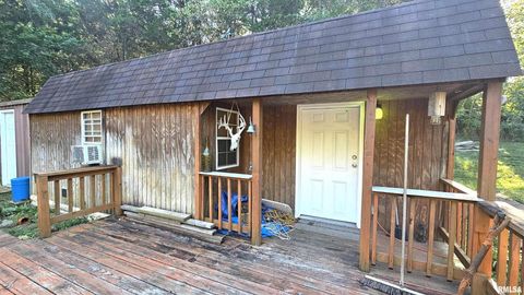 Tiny photo for 526 Power Plant Road, Marion, IL 62959 (MLS # EB460087)