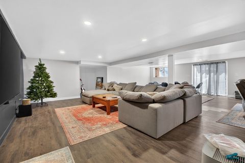 Tiny photo for 812 TAM O SHANTER Circle, Bolingbrook, IL 60440 (MLS # 12614363)