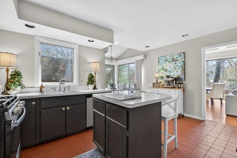 Tiny photo for 812 TAM O SHANTER Circle, Bolingbrook, IL 60440 (MLS # 12614363)