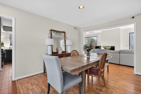 Tiny photo for 812 TAM O SHANTER Circle, Bolingbrook, IL 60440 (MLS # 12614363)