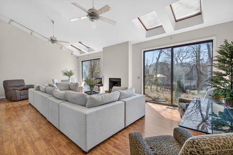 Tiny photo for 812 TAM O SHANTER Circle, Bolingbrook, IL 60440 (MLS # 12614363)
