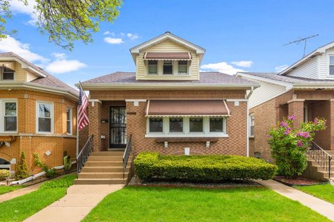 5819 N Markham Avenue Chicago IL 60646