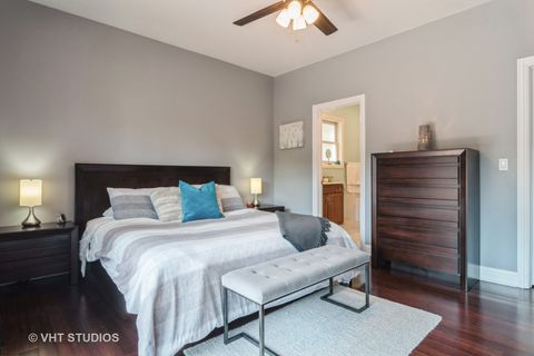 Tiny photo for 4933 N Winthrop Avenue #2S, Chicago, IL 60640 (MLS # 12463577)