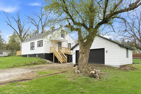 Tiny photo for 2000 Maple Avenue, Downers Grove, IL 60515 (MLS # 12622468)