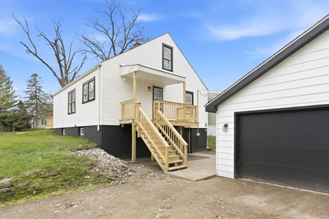 Tiny photo for 2000 Maple Avenue, Downers Grove, IL 60515 (MLS # 12622468)