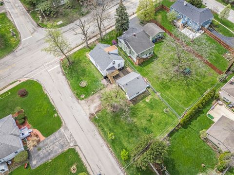 Tiny photo for 2000 Maple Avenue, Downers Grove, IL 60515 (MLS # 12622468)