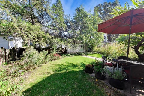 Tiny photo for 810 N Kenilworth Avenue, Oak Park, IL 60302 (MLS # 12782593)