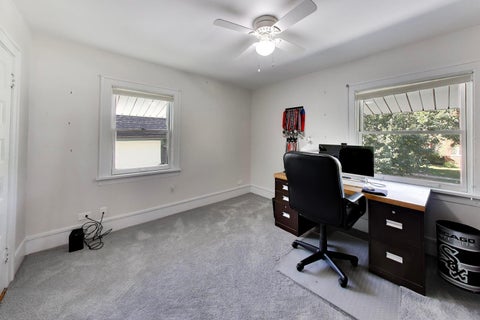 Tiny photo for 810 N Kenilworth Avenue, Oak Park, IL 60302 (MLS # 12782593)
