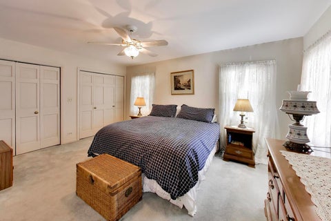 Tiny photo for 810 N Kenilworth Avenue, Oak Park, IL 60302 (MLS # 12782593)