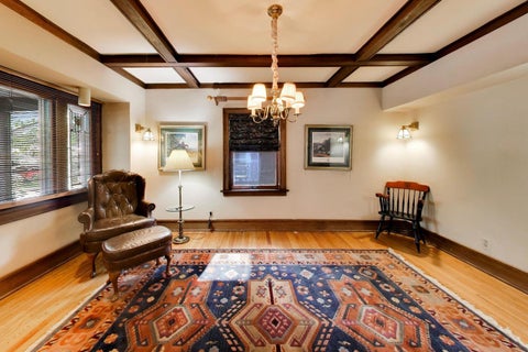 Tiny photo for 810 N Kenilworth Avenue, Oak Park, IL 60302 (MLS # 12782593)
