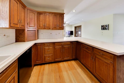 Tiny photo for 810 N Kenilworth Avenue, Oak Park, IL 60302 (MLS # 12782593)