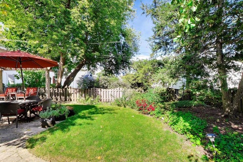 Tiny photo for 810 N Kenilworth Avenue, Oak Park, IL 60302 (MLS # 12782593)