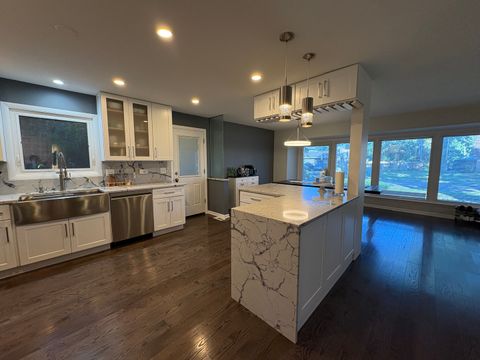 Tiny photo for 1100 Potter Road, Park Ridge, IL 60068 (MLS # 12475606)