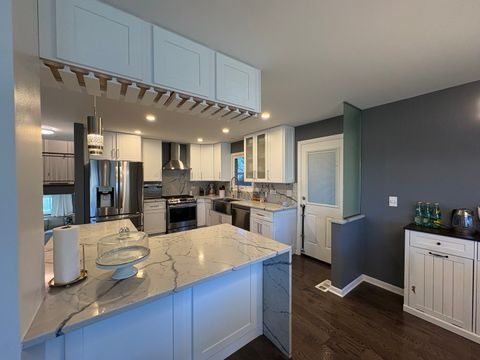 Tiny photo for 1100 Potter Road, Park Ridge, IL 60068 (MLS # 12475606)