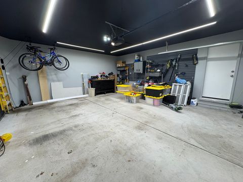 Tiny photo for 1100 Potter Road, Park Ridge, IL 60068 (MLS # 12475606)