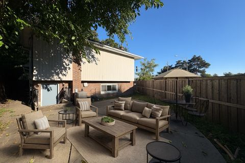 Tiny photo for 1100 Potter Road, Park Ridge, IL 60068 (MLS # 12475606)