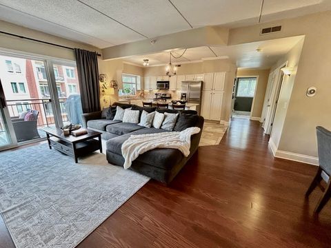 Tiny photo for 1675 Mill Street #302, Des Plaines, IL 60016 (MLS # 12507556)