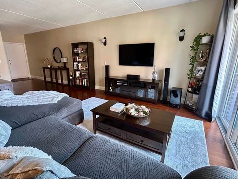 Tiny photo for 1675 Mill Street #302, Des Plaines, IL 60016 (MLS # 12507556)