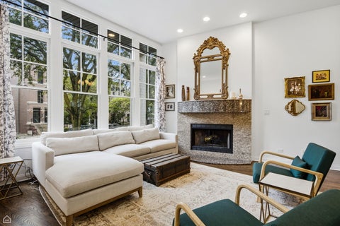 Tiny photo for 1310 W Roscoe Street, Chicago, IL 60657 (MLS # 12777941)