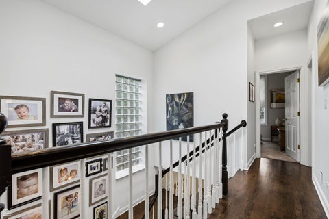 Tiny photo for 1310 W Roscoe Street, Chicago, IL 60657 (MLS # 12777941)