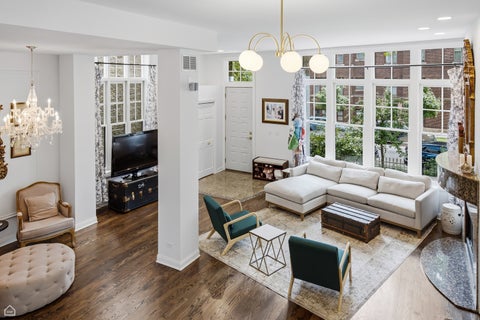 Tiny photo for 1310 W Roscoe Street, Chicago, IL 60657 (MLS # 12777941)