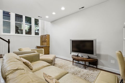 Tiny photo for 1310 W Roscoe Street, Chicago, IL 60657 (MLS # 12777941)