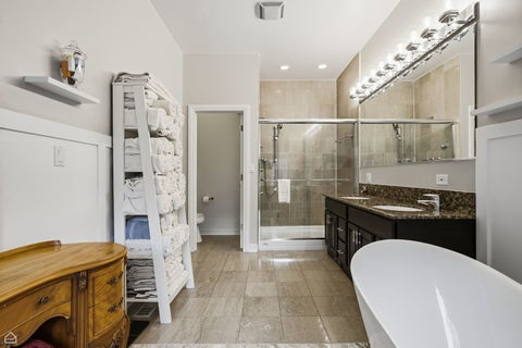 Tiny photo for 1310 W Roscoe Street, Chicago, IL 60657 (MLS # 12777941)