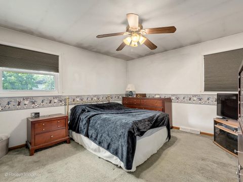 Tiny photo for 1041 E Division Street, Lombard, IL 60148 (MLS # 12469981)