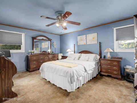 Tiny photo for 1041 E Division Street, Lombard, IL 60148 (MLS # 12469981)