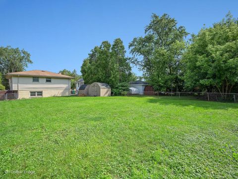 Tiny photo for 1041 E Division Street, Lombard, IL 60148 (MLS # 12469981)