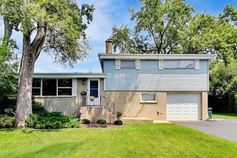 Photo of 1115 Pfingsten Road, Glenview, IL 60025 (MLS # 12760366)