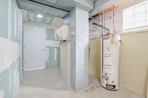 Tiny photo for 475 Courtesy Lane, Des Plaines, IL 60018 (MLS # 12595570)