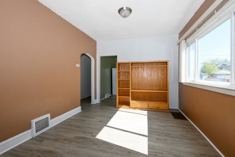 Tiny photo for 10335 S Hoxie Avenue, Chicago, IL 60617 (MLS # 12776668)