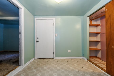 Tiny photo for 10335 S Hoxie Avenue, Chicago, IL 60617 (MLS # 12776668)