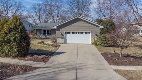 Tiny photo for 2210 Country Court, Freeport, IL 61032 (MLS # 12581594)