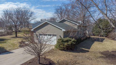 Tiny photo for 2210 Country Court, Freeport, IL 61032 (MLS # 12581594)