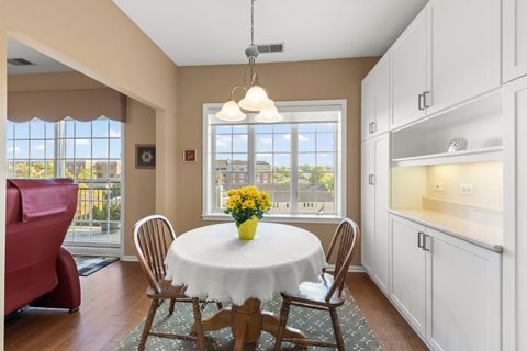 Tiny photo for 501 Forest Avenue #508, Glen Ellyn, IL 60137 (MLS # 12492758)