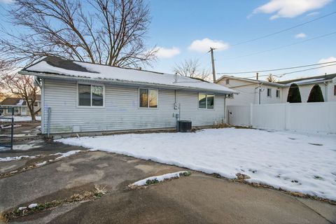 Tiny photo for 9156 W 161st Place, Orland Hills, IL 60487 (MLS # 12470450)