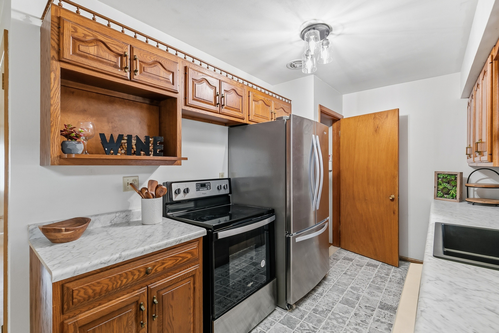 2222 Hillandale Road