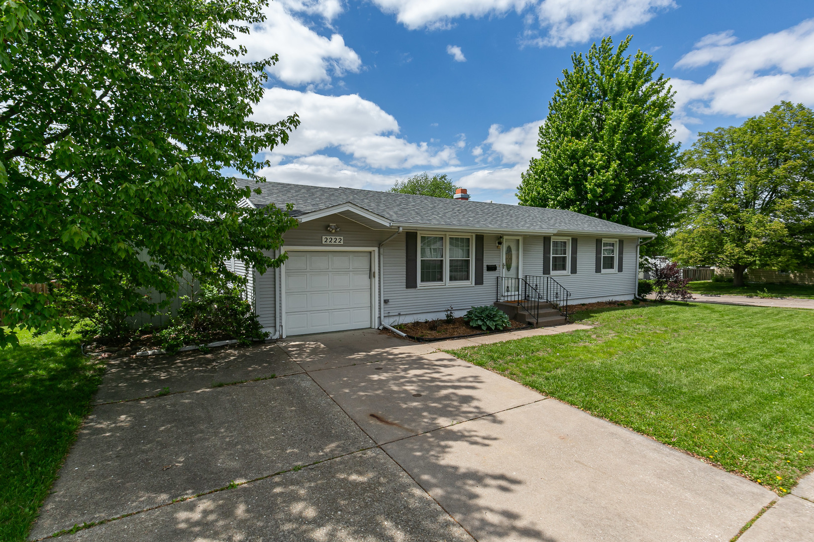 2222 Hillandale Road
