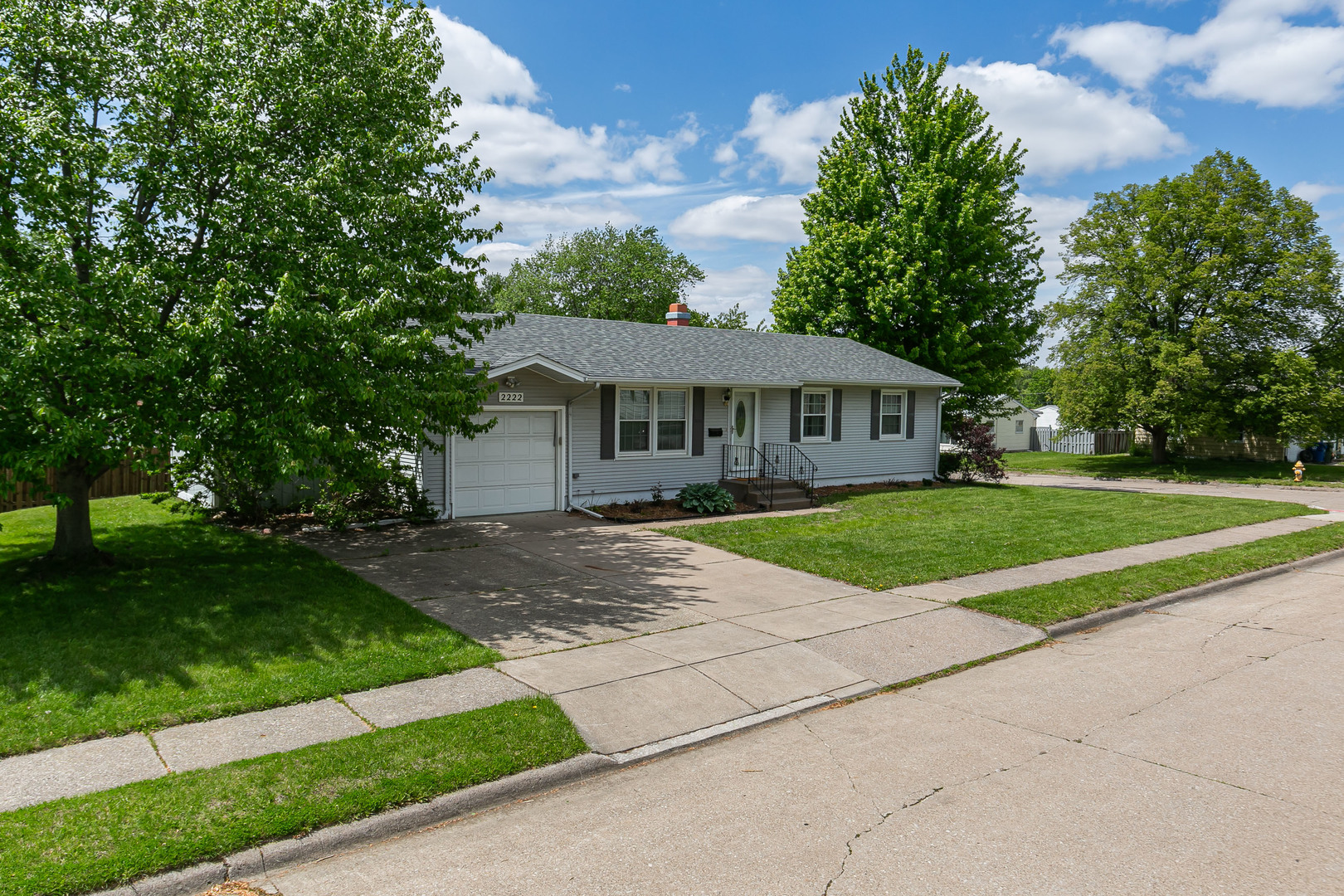 2222 Hillandale Road