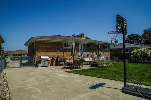 Tiny photo for 7005 W Sunnyside Avenue, Norridge, IL 60706 (MLS # 12736582)